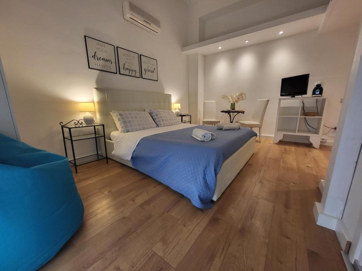 Living Cagliari Marina Bed & Breakfast Eksteriør bilde